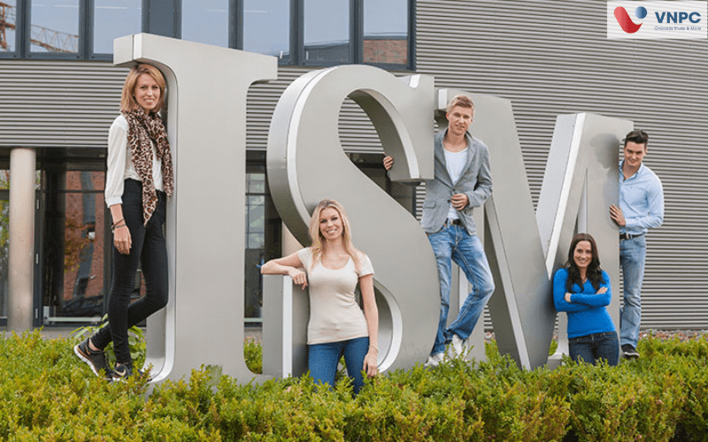International School of Management